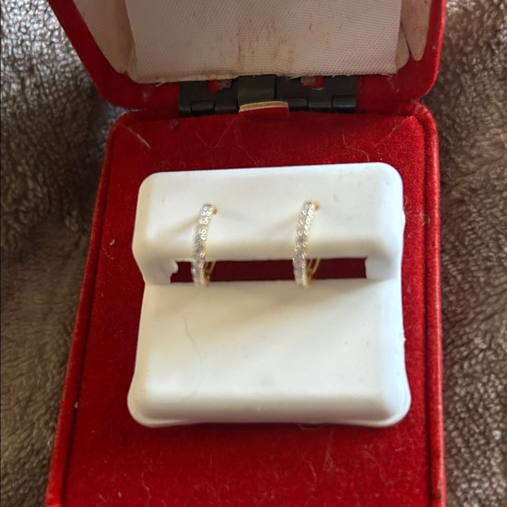Chic Gold and Silver Tone Earrings - Picture 2 of 2